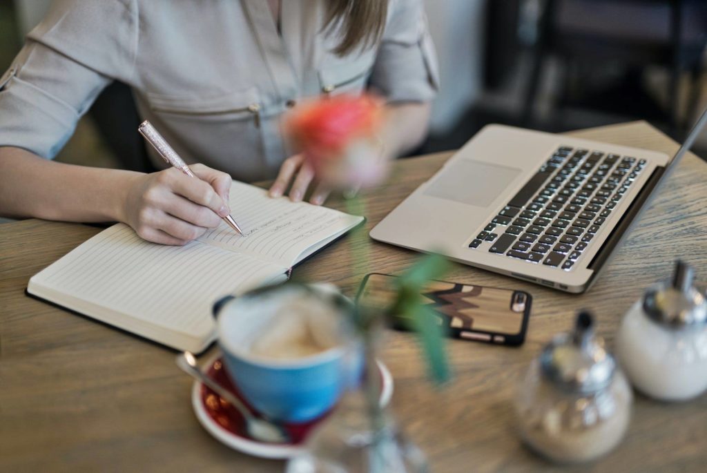 Top 6 de facteurs de classement Google à considérer en 2021 6 longueur du contenu pour texte SEO